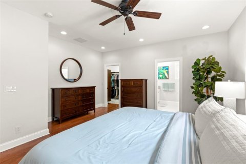 House in Saint Petersburg, Florida 3 bedrooms, 171.87 sq.m. № 1679535 - photo 29