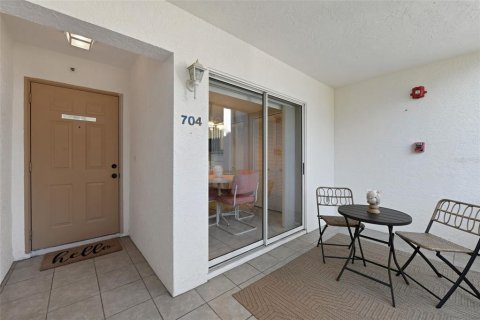 Condo in Bradenton, Florida, 2 bedrooms  № 1910088 - photo 9