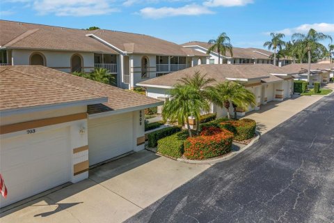 Condo in Bradenton, Florida, 2 bedrooms  № 1910088 - photo 19