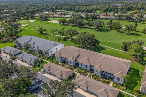 Condo in Bradenton, Florida, 2 bedrooms  № 1910088 - photo 22