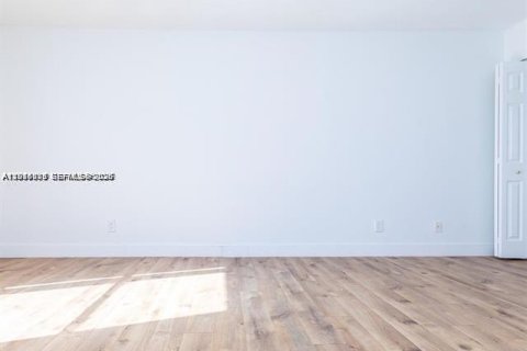 Copropriété à louer à North Miami, Floride: 1 chambre, 68.75 m2 № 2076038 - photo 20