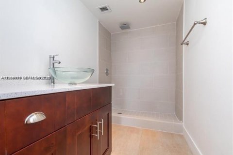 Copropriété à louer à North Miami, Floride: 1 chambre, 68.75 m2 № 2076038 - photo 15