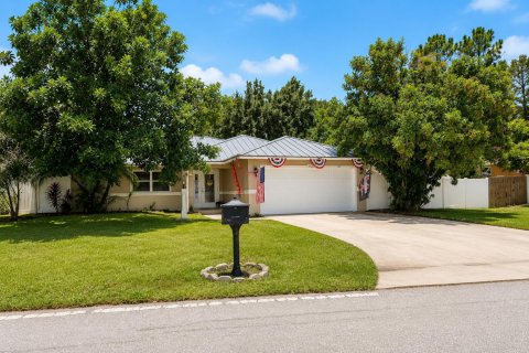 House in Boynton Beach, Florida 3 bedrooms, 198.07 sq.m. № 2305267