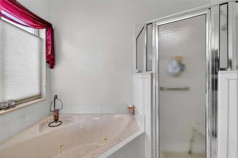 House in Leesburg, Florida 2 bedrooms, 204.38 sq.m. № 2347081 - photo 26