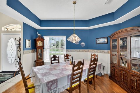 House in Leesburg, Florida 2 bedrooms, 204.38 sq.m. № 2347081 - photo 14
