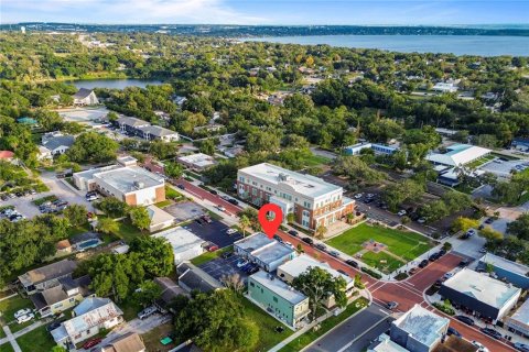 Immobilier commercial à louer à Clermont, Floride: 267.56 m2 № 2422716 - photo 8