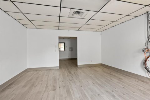 Immobilier commercial à louer à Clermont, Floride: 267.56 m2 № 2422716 - photo 26