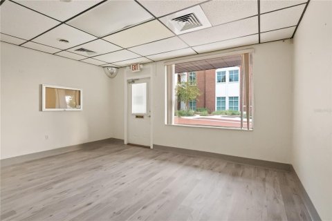 Immobilier commercial à louer à Clermont, Floride: 267.56 m2 № 2422716 - photo 14