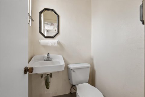 Immobilier commercial à louer à Clermont, Floride: 267.56 m2 № 2422716 - photo 30