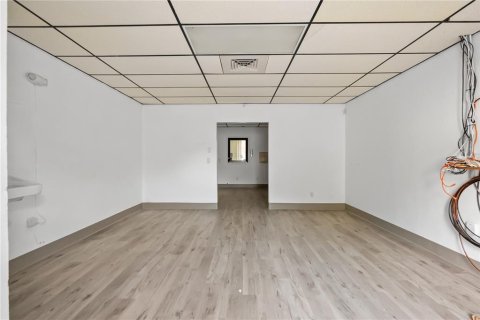 Immobilier commercial à louer à Clermont, Floride: 267.56 m2 № 2422716 - photo 25