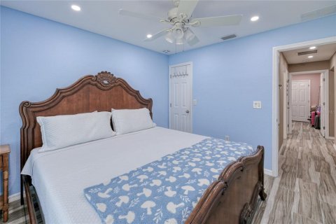 House in Punta Gorda, Florida 4 bedrooms, 199.28 sq.m. № 1832612 - photo 30