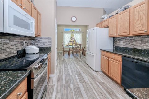 House in Punta Gorda, Florida 4 bedrooms, 199.28 sq.m. № 1832612 - photo 20