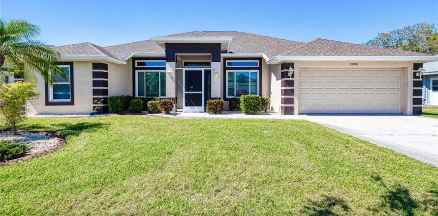 House in Punta Gorda, Florida 4 bedrooms, 199.28 sq.m. № 1832612