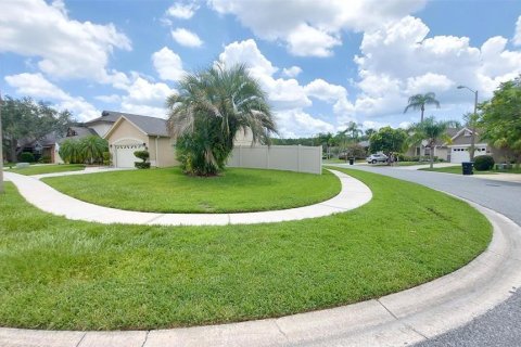 Villa ou maison à louer à Orlando, Floride: 3 chambres, 162.02 m2 № 2399386 - photo 2