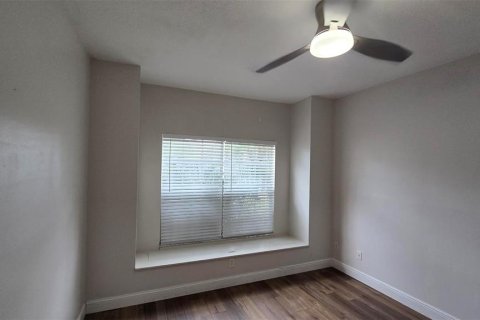 Villa ou maison à louer à Orlando, Floride: 3 chambres, 162.02 m2 № 2399386 - photo 25