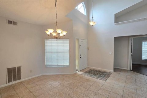 Villa ou maison à louer à Orlando, Floride: 3 chambres, 162.02 m2 № 2399386 - photo 10