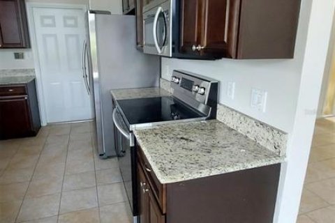 Villa ou maison à louer à Orlando, Floride: 3 chambres, 162.02 m2 № 2399386 - photo 16
