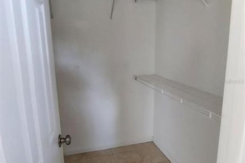 Villa ou maison à louer à Orlando, Floride: 3 chambres, 162.02 m2 № 2399386 - photo 19
