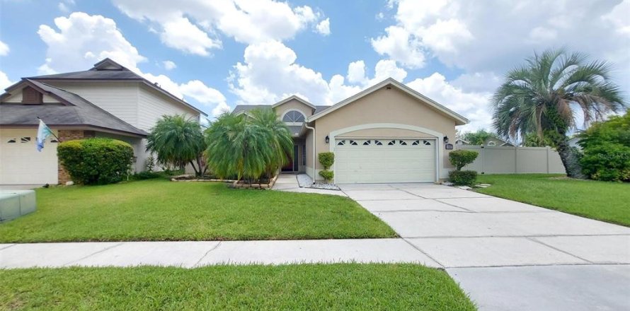 Villa ou maison à Orlando, Floride 3 chambres, 162.02 m2 № 2399386