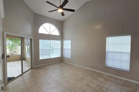 Villa ou maison à louer à Orlando, Floride: 3 chambres, 162.02 m2 № 2399386 - photo 9