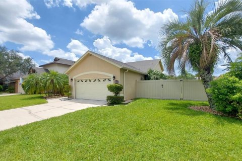 Villa ou maison à louer à Orlando, Floride: 3 chambres, 162.02 m2 № 2399386 - photo 3