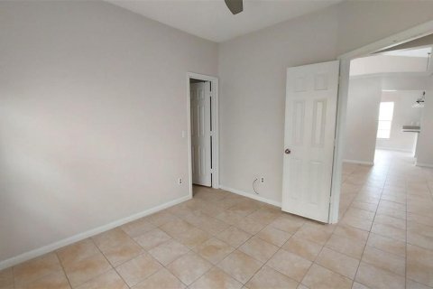 Villa ou maison à louer à Orlando, Floride: 3 chambres, 162.02 m2 № 2399386 - photo 27
