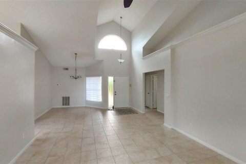 Villa ou maison à louer à Orlando, Floride: 3 chambres, 162.02 m2 № 2399386 - photo 11