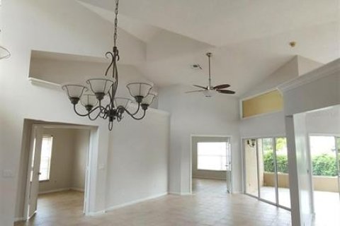 Villa ou maison à louer à Orlando, Floride: 3 chambres, 162.02 m2 № 2399386 - photo 12
