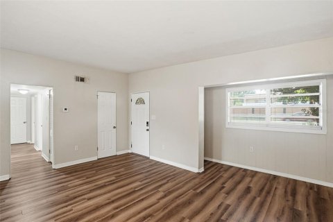 Casa en venta en Orlando, Florida, 3 dormitorios, 125.14 m2 № 2388300 - foto 9