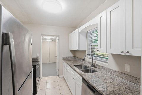 Casa en venta en Orlando, Florida, 3 dormitorios, 125.14 m2 № 2388300 - foto 12