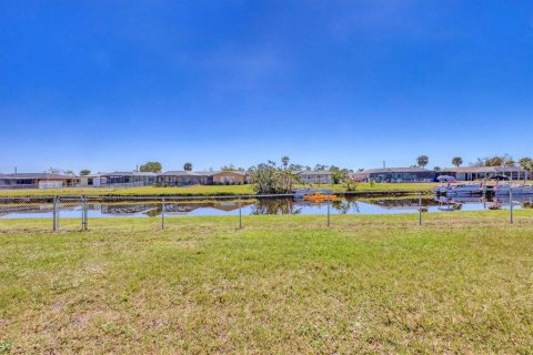 House in Rotonda, Florida 4 bedrooms, 227.24 sq.m. № 1577454 - photo 23