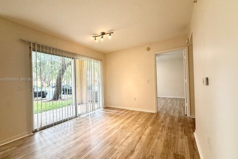 Copropriété à louer à West Palm Beach, Floride: 1 chambre, 70.61 m2 № 2154738 - photo 4