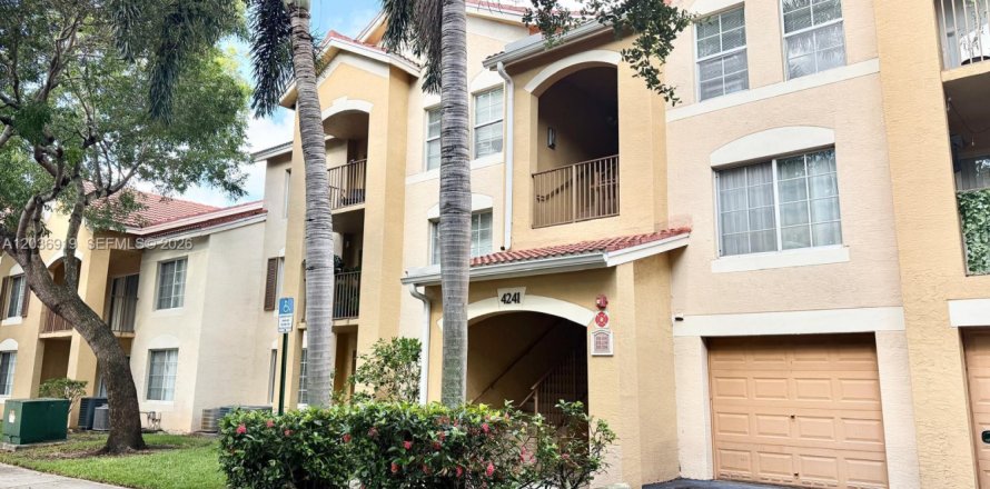 Condo à West Palm Beach, Floride, 1 chambre  № 2154738