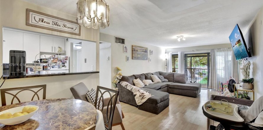 Condo in Hollywood, Florida, 1 bedroom № 1760812