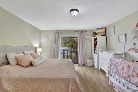 Condo in Hollywood, Florida, 1 bedroom  № 1760812 - photo 5
