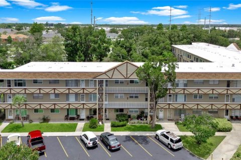 Condo in Clearwater, Florida, 2 bedrooms  № 1825221 - photo 2