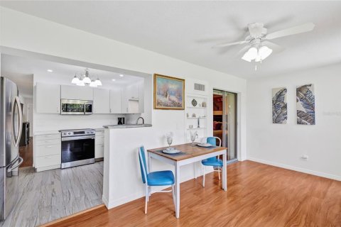 Condo in Clearwater, Florida, 2 bedrooms  № 1825221 - photo 25