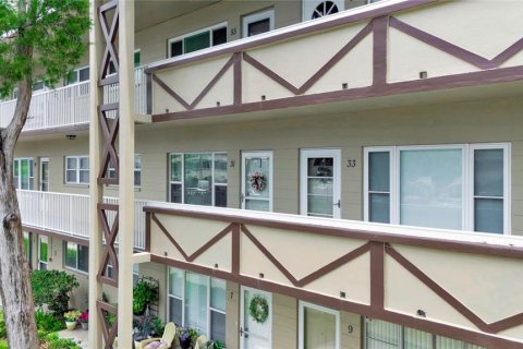 Condo in Clearwater, Florida, 2 bedrooms  № 1825221 - photo 1
