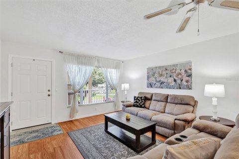 Condo in Clearwater, Florida, 2 bedrooms  № 1825221 - photo 4