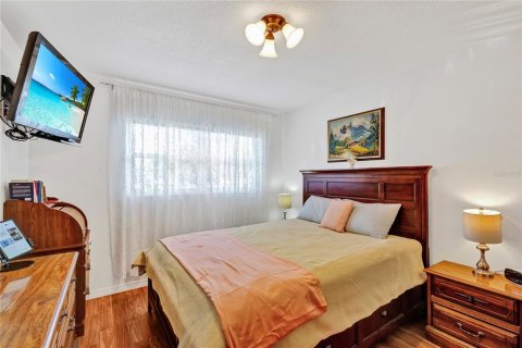 Condo in Clearwater, Florida, 2 bedrooms  № 1825221 - photo 8