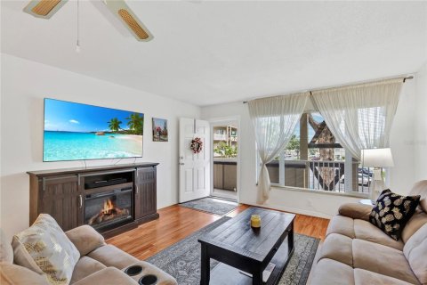 Condo in Clearwater, Florida, 2 bedrooms  № 1825221 - photo 13