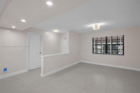 Copropriété à louer à Boca Raton, Floride: 3 chambres, 167.6 m2 № 1981657 - photo 6