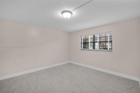 Copropriété à louer à Boca Raton, Floride: 3 chambres, 167.6 m2 № 1981657 - photo 25