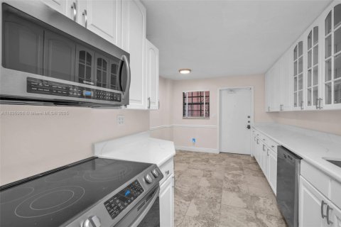 Copropriété à louer à Boca Raton, Floride: 3 chambres, 167.6 m2 № 1981657 - photo 21