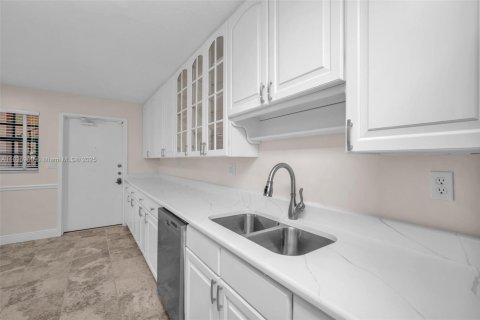 Copropriété à louer à Boca Raton, Floride: 3 chambres, 167.6 m2 № 1981657 - photo 20