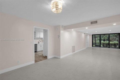 Copropriété à louer à Boca Raton, Floride: 3 chambres, 167.6 m2 № 1981657 - photo 4