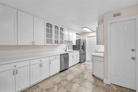 Copropriété à louer à Boca Raton, Floride: 3 chambres, 167.6 m2 № 1981657 - photo 12