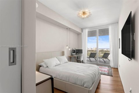 Copropriété à vendre à Miami Beach, Floride: 2 chambres, 177.44 m2 № 1926103 - photo 15