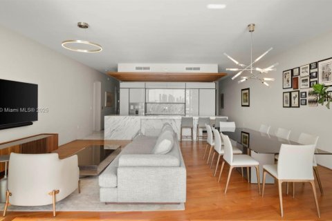 Copropriété à vendre à Miami Beach, Floride: 2 chambres, 177.44 m2 № 1926103 - photo 3
