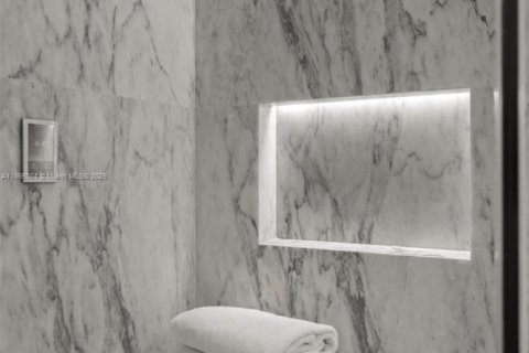 Copropriété à vendre à Miami Beach, Floride: 2 chambres, 177.44 m2 № 1926103 - photo 9